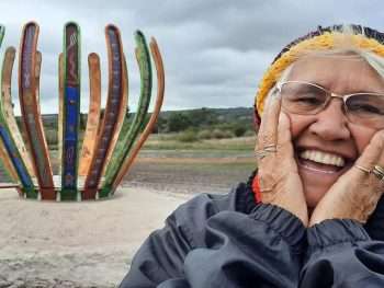 Aunty Carol-Pettersen-and-Twin-Creeks-Genestreams-Songlines-sculpture